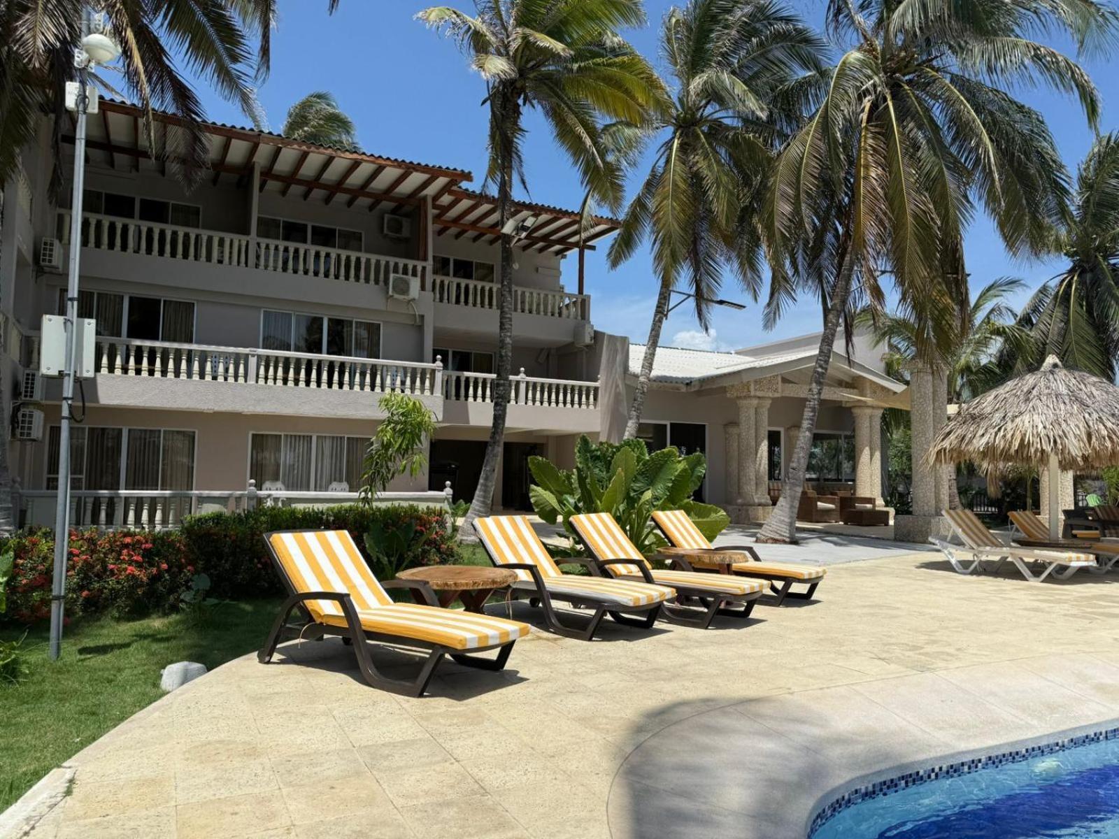 Playa Palmeras Beach Resort Cartagena Esterno foto